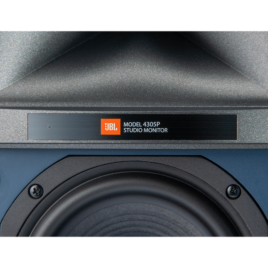 4305P Studio Monitor - Brown - Powered Bookshelf Loudspeaker System - Detailshot 10